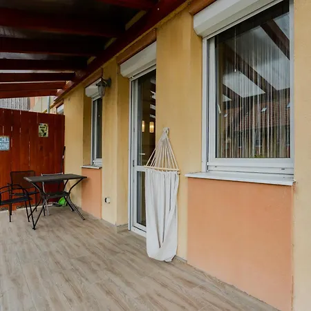 Six Corners - Sunny Corner * פץ'