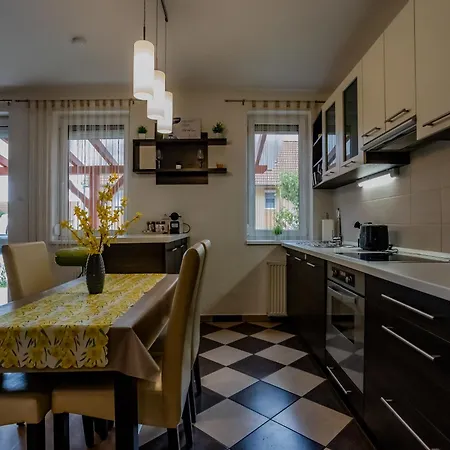 Apartman Six Corners - Sunny Corner Pécs