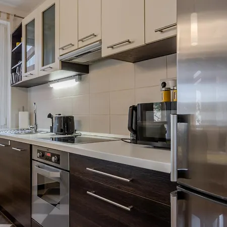 Six Corners - Sunny Corner بيتْش